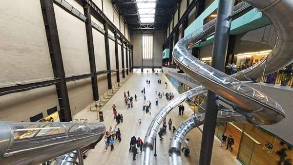 Στο αεροδρόμιο CHANGI, στη Σιγκαπούρη...